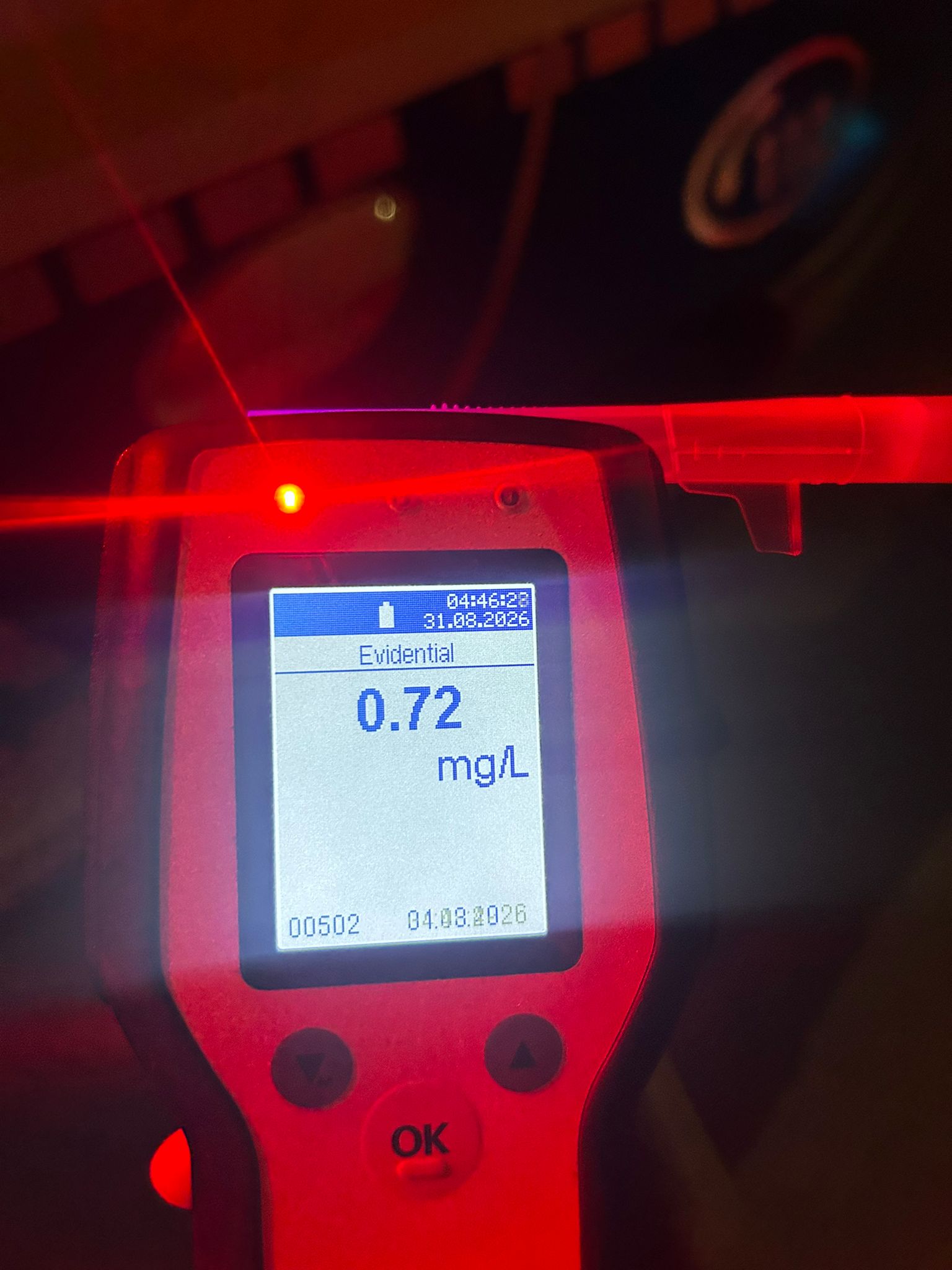 0,72 mg/l ALCOOL LA VOLAN, LA 4:40 DIMINEAȚA, ÎN STREHAIA! Șofer de 52 de ani, prins de polițiști