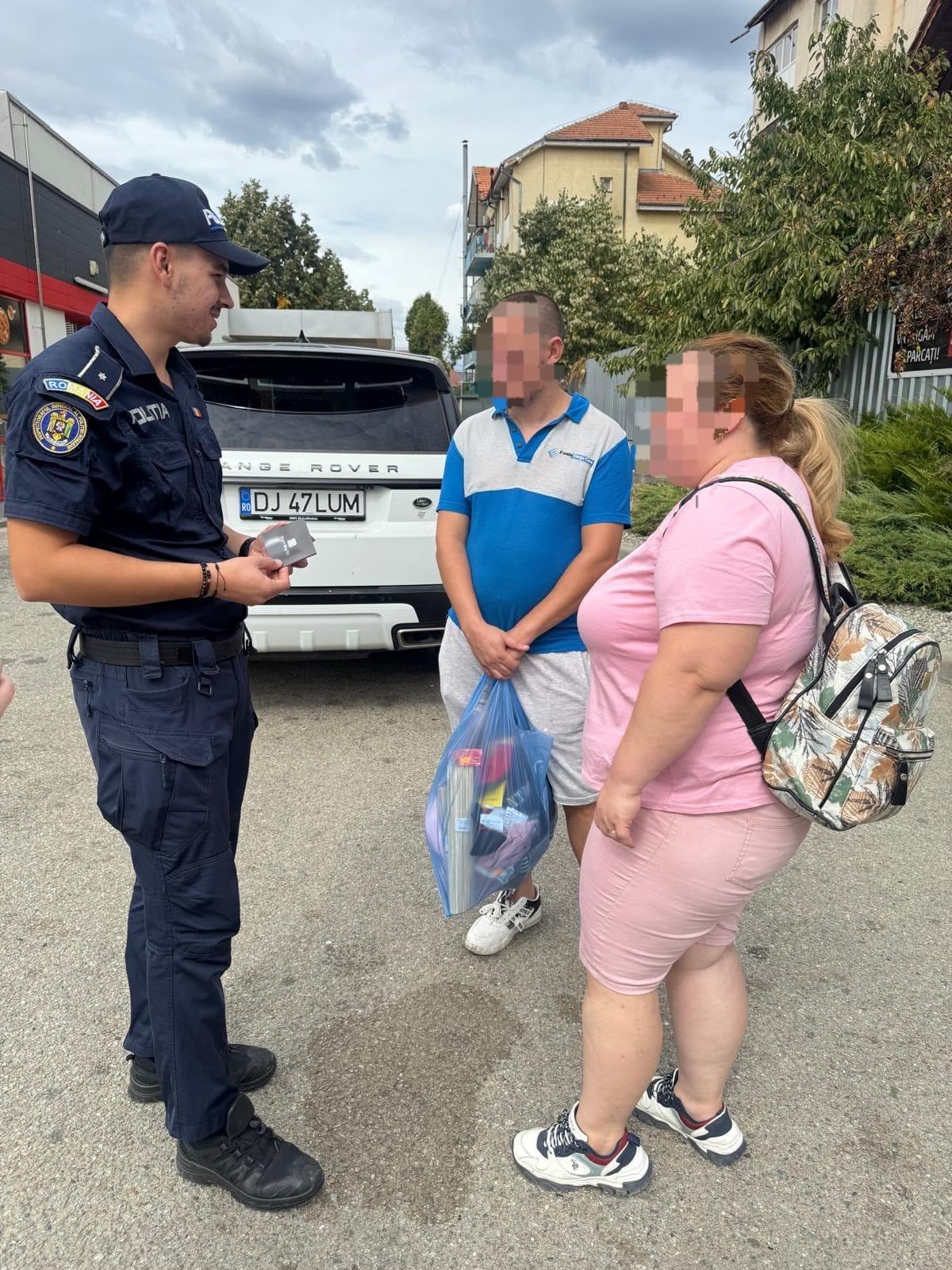 Polițiștii din Strehaia, în mijlocul comunității pentru prevenirea violenței domestice
