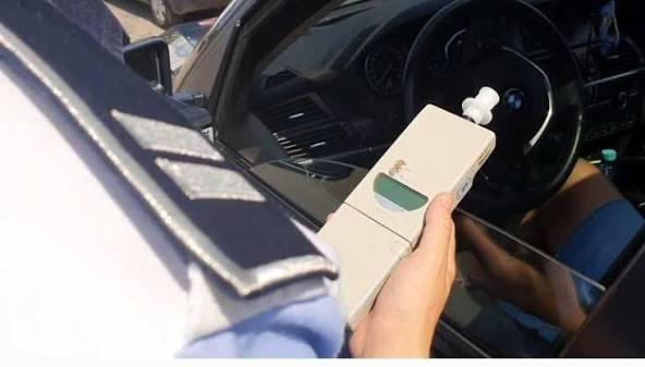 Șofer depistat cu 0,62 mg/l alcool în aerul expirat, la Șișești. Polițiștii i-au întocmit dosar penal